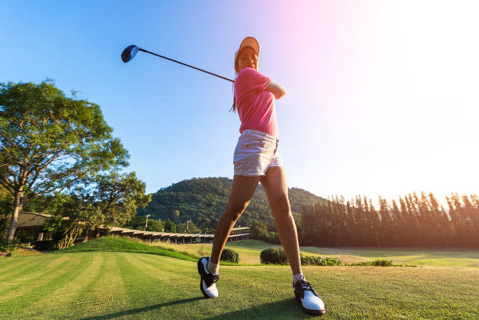 10 Ways To Play Golf On The Cheap