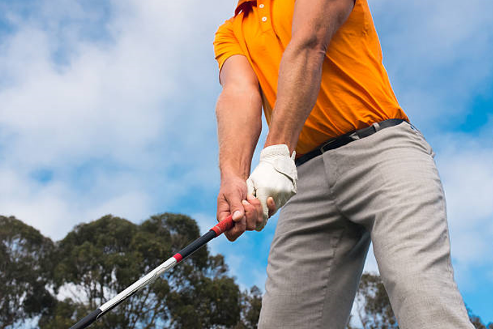 Difference Between A Strong, Weak And Neutral Golf Grip