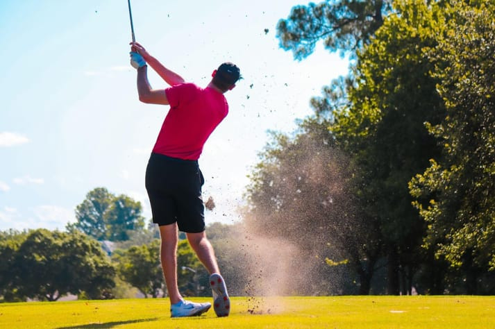What Are The Benefits Of Golfing For A Company's Team Building? 